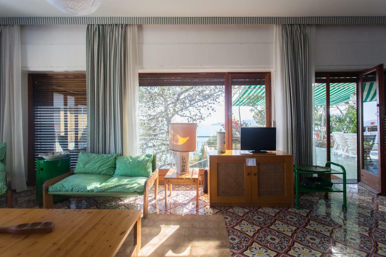 Stunning View Relax Tra Mare E Cielo Apartment Villa Solari Exterior photo